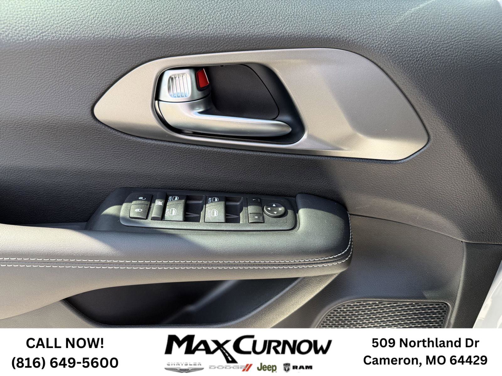 New 2026 Chrysler Voyager LX image 11