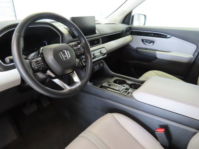 Used 2024 Honda Pilot EX-L image 4