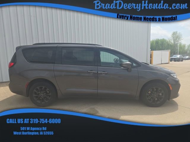 Used 2021 Chrysler Pacifica Touring w/ Cold Weather Group