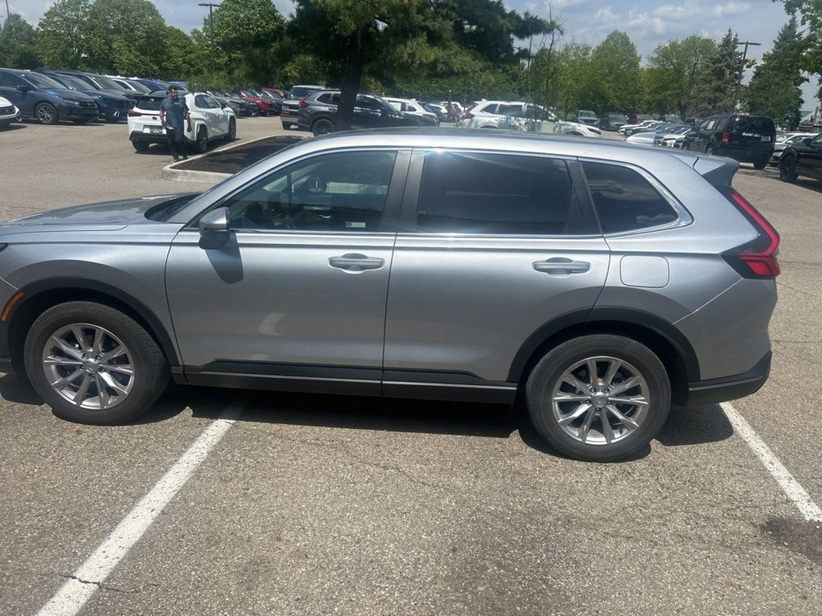 Used 2024 Honda CR-V EX image 7