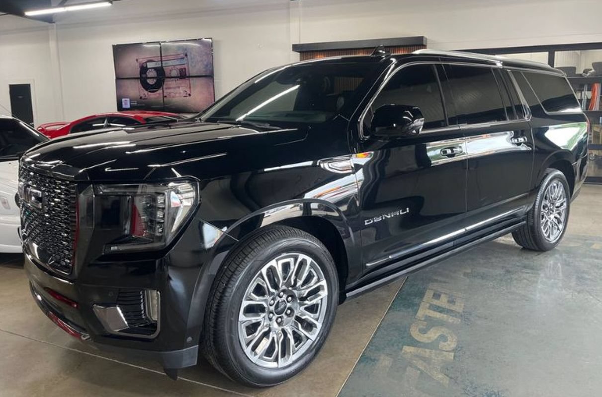 Used 2023 GMC Yukon XL Denali Ultimate