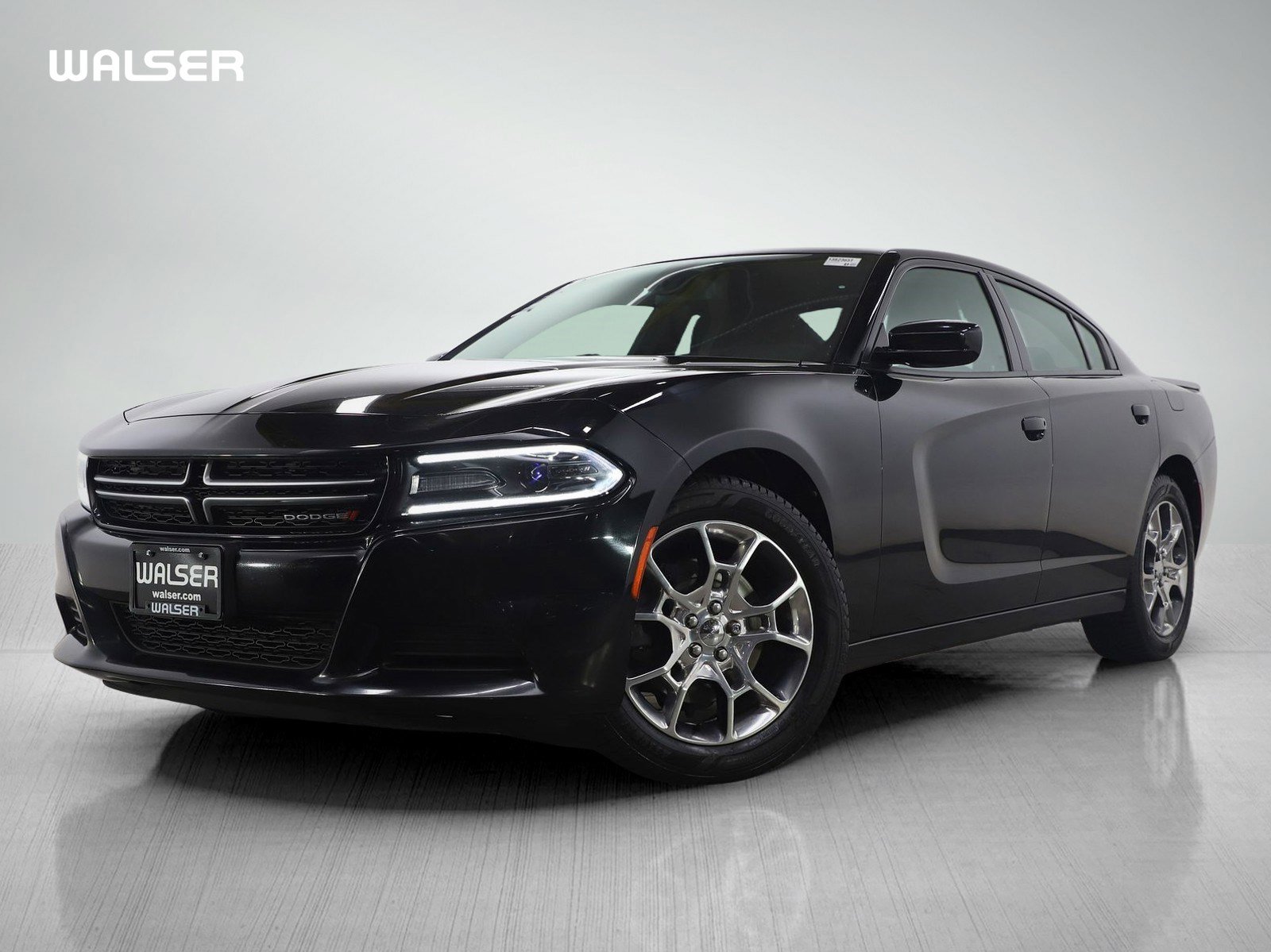Used 2016 Dodge Charger SE w/ Popular Equipment Group image 1
