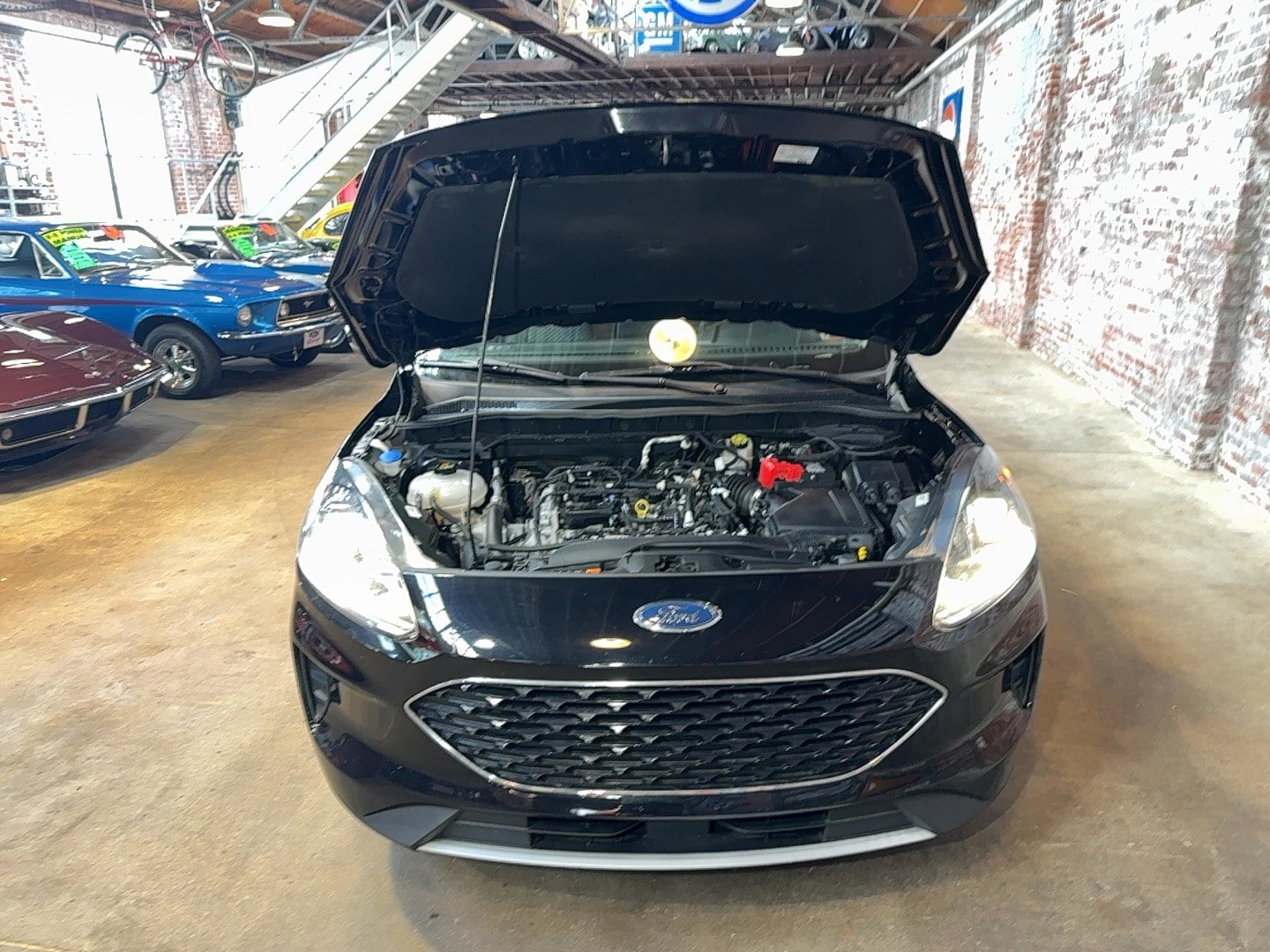 Used 2020 Ford Escape SE FWD image 91