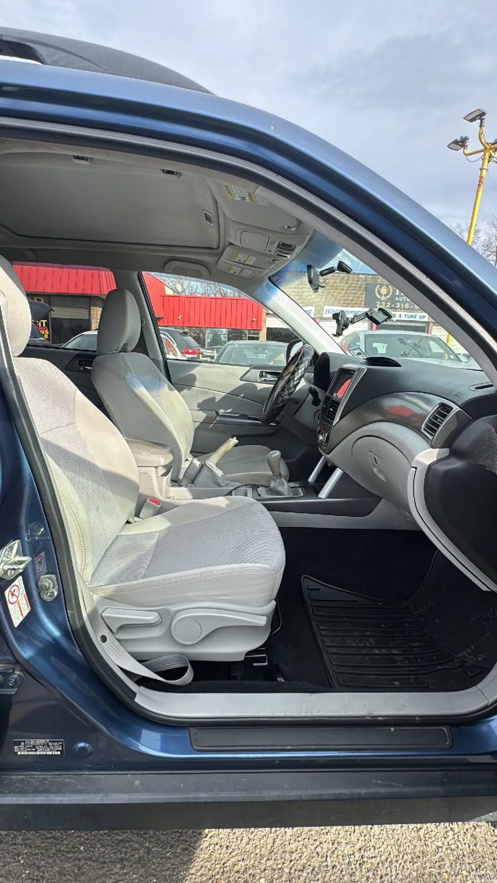 Used 2013 Subaru Forester 2.5X Premium w/ Plus Pkg image 26