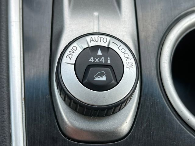 Used 2015 Nissan Pathfinder S AWD/4WD image 24