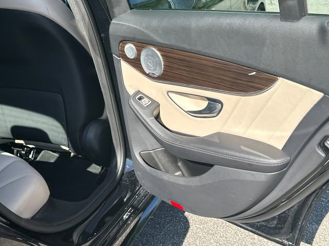 Used 2019 Mercedes-Benz C 300 Sedan image 29