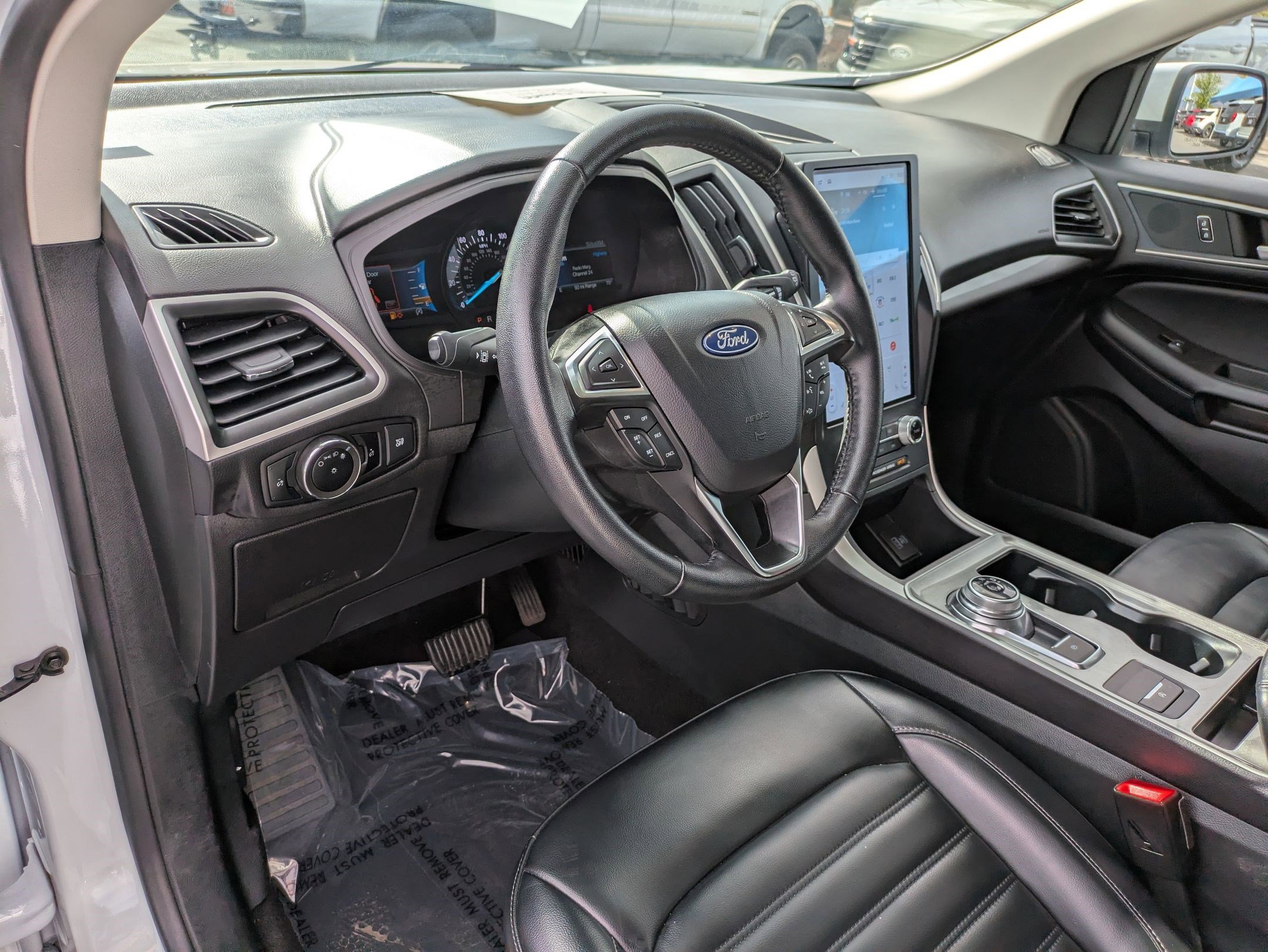 Used 2024 Ford Edge SEL image 14