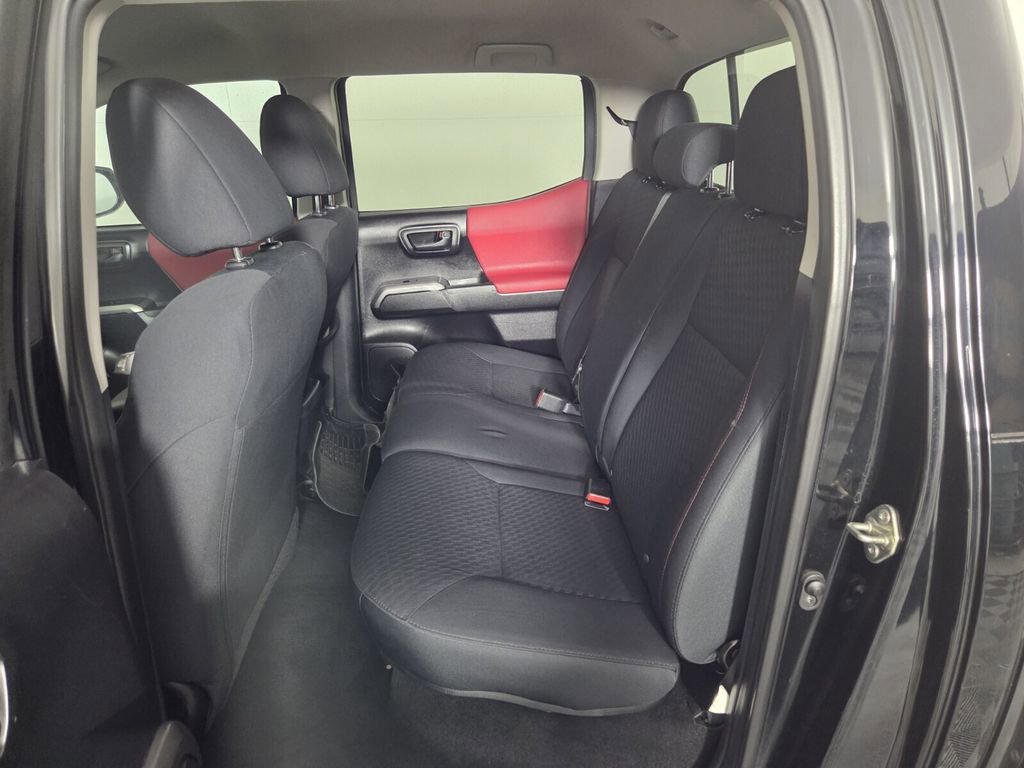 Used 2020 Toyota Tacoma SR5 RWD image 24