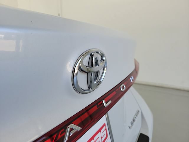 Used 2021 Toyota Avalon Limited w/ Advanced Safety Package FWD image 9