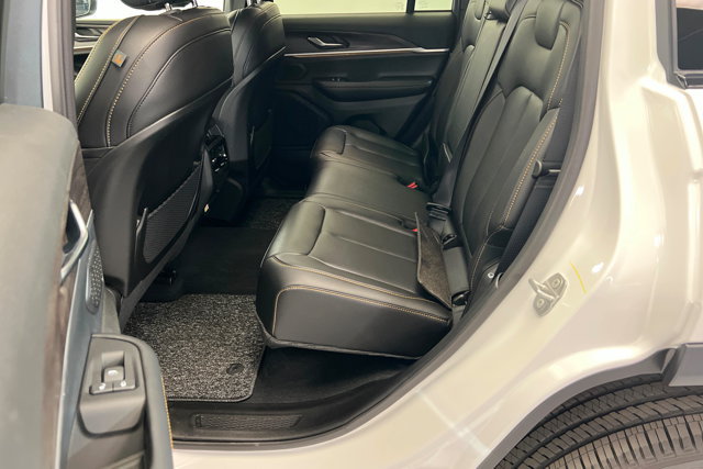 New 2026 Jeep Grand Cherokee Limited AWD/4WD image 21
