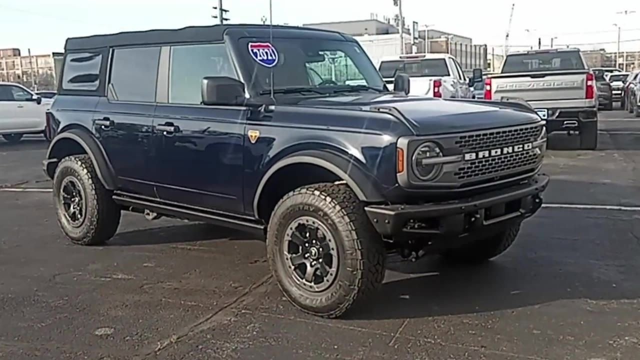 Used 2021 Ford Bronco Badlands AWD/4WD image 2