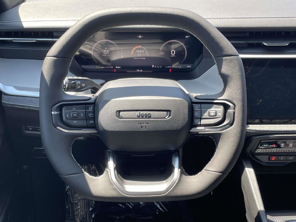 New 2026 Jeep Cherokee Laredo AWD/4WD image 23