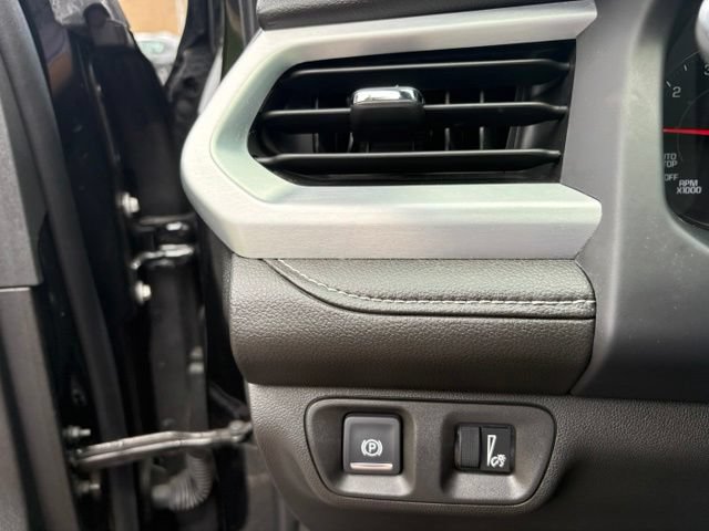 Used 2022 GMC Acadia SLE w/ LPO, Floor Liner Package FWD image 32