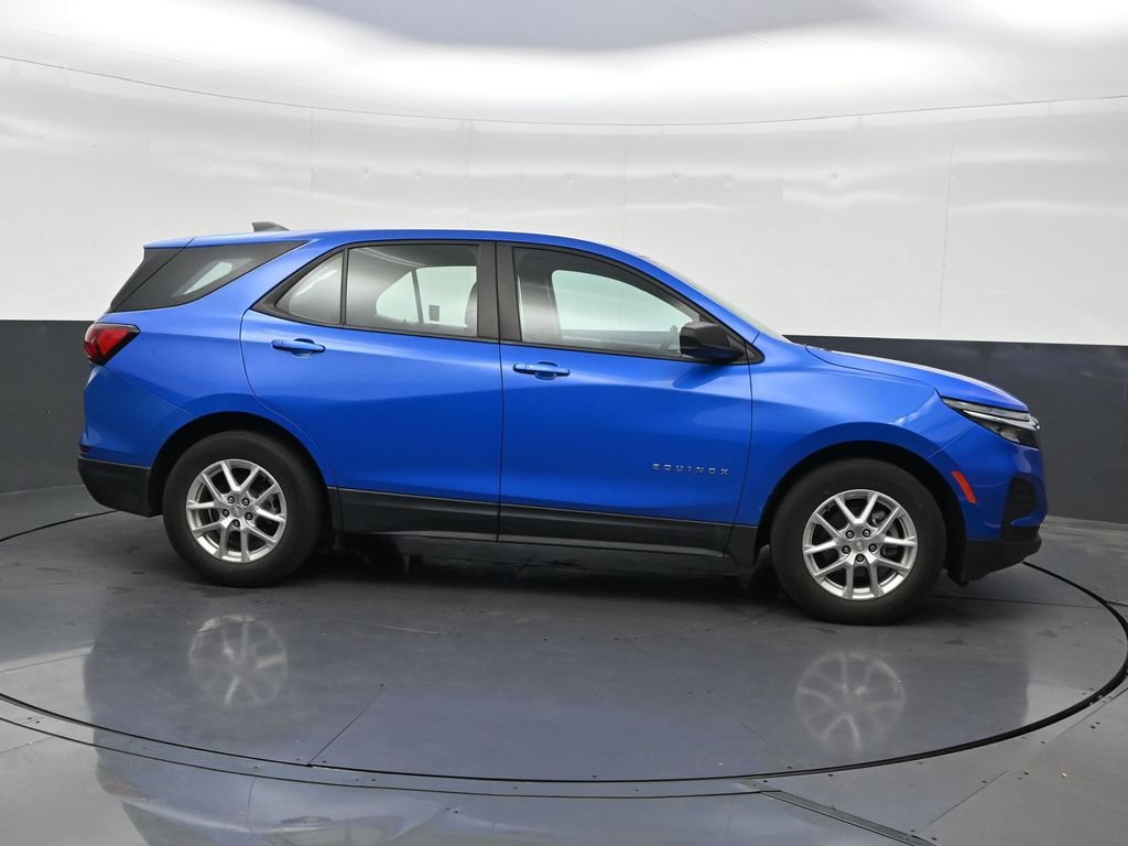 Used 2024 Chevrolet Equinox LS w/ Driver Confidence II Package FWD image 7