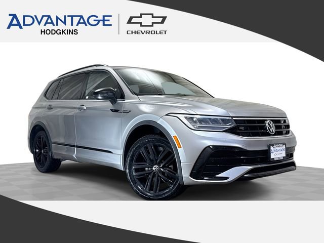 Used 2022 Volkswagen Tiguan SE R-Line image 1