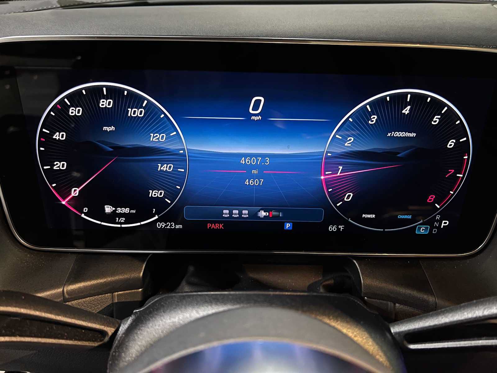 Used 2026 Mercedes-Benz GLC 300 4MATIC image 32