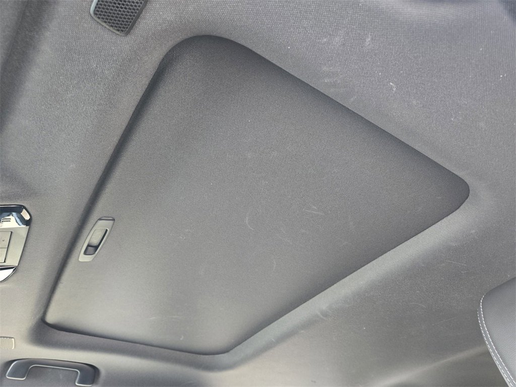 Used 2025 Toyota Land Cruiser image 28