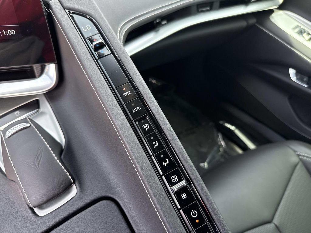 Used 2023 Chevrolet Corvette Stingray Coupe w/ Z51 Performance Package image 27