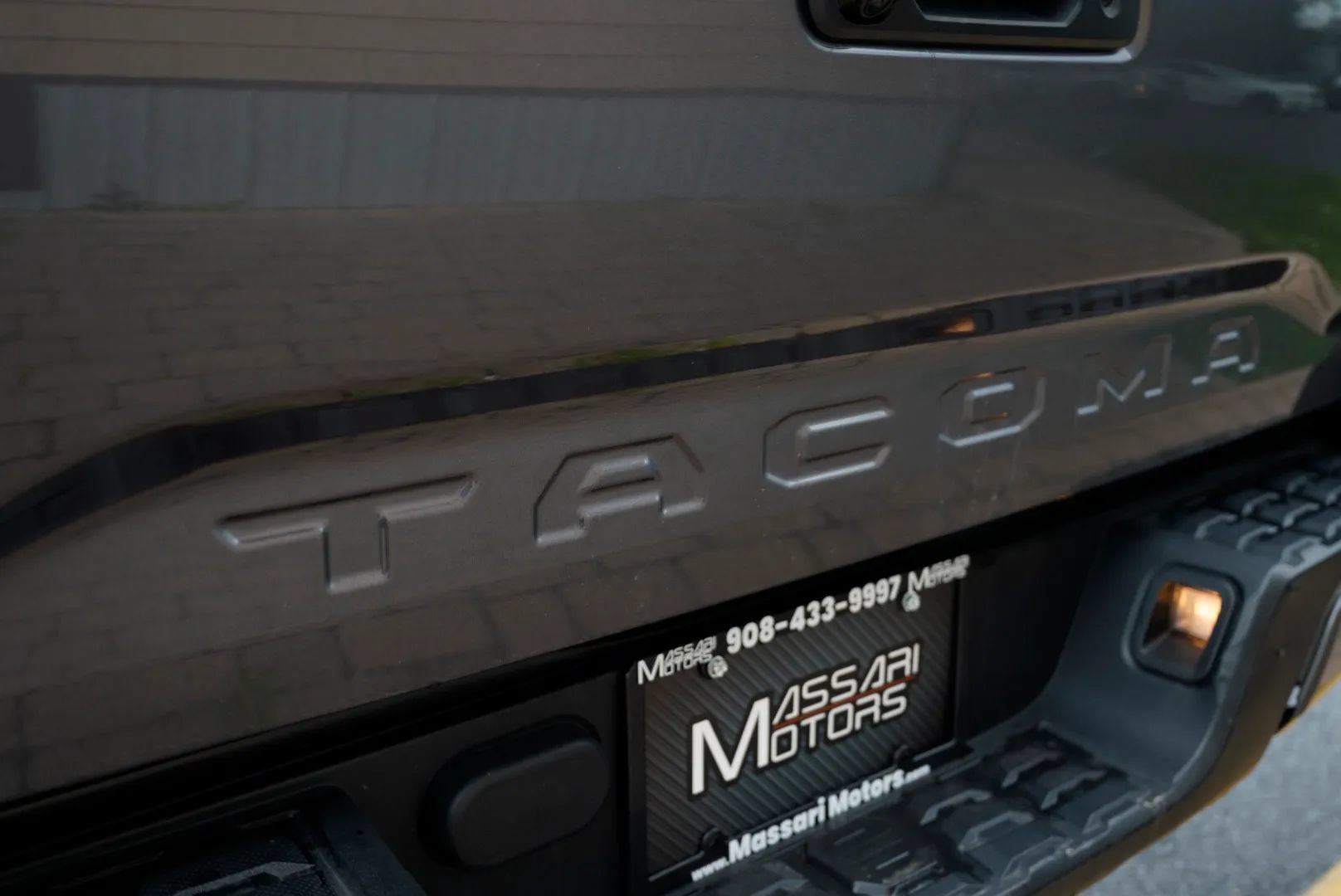 Used 2022 Toyota Tacoma SR w/ SX Package AWD/4WD image 13