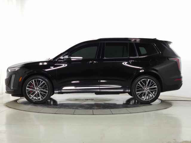 Certified 2025 Cadillac XT6 Sport w/ Platinum Package image 2