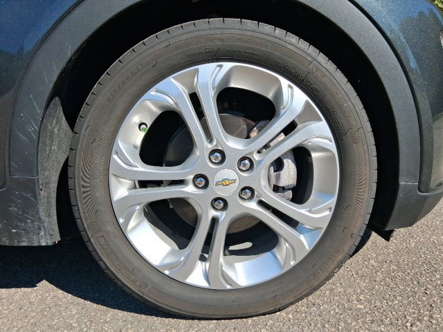 Used 2020 Chevrolet Bolt LT FWD image 9