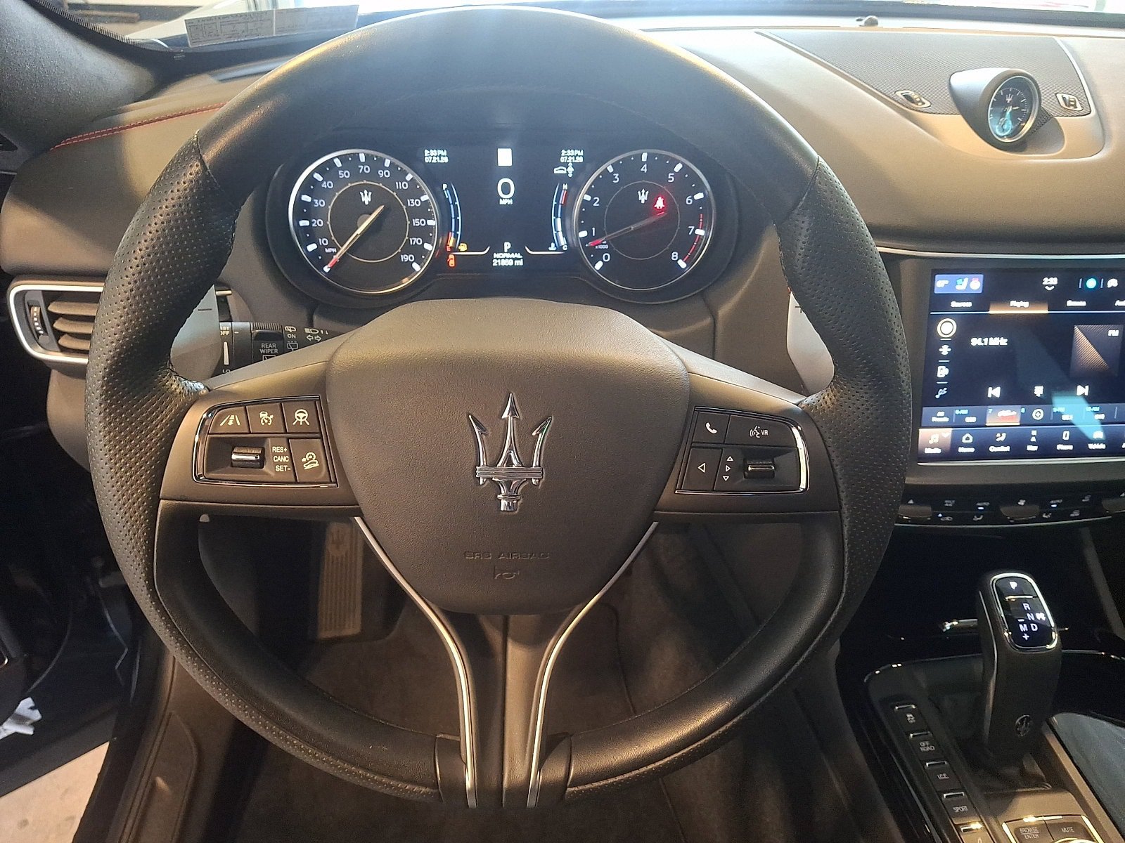 Used 2024 Maserati Levante GT Ultima AWD/4WD image 3