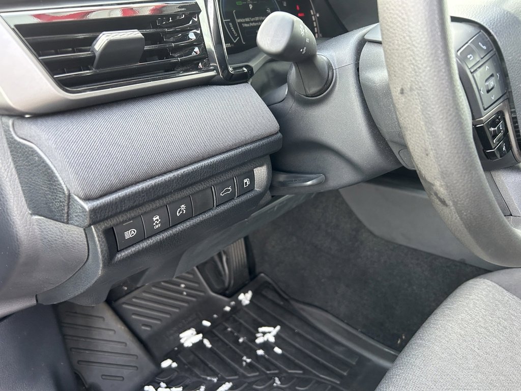 Certified 2025 Toyota Camry LE image 8