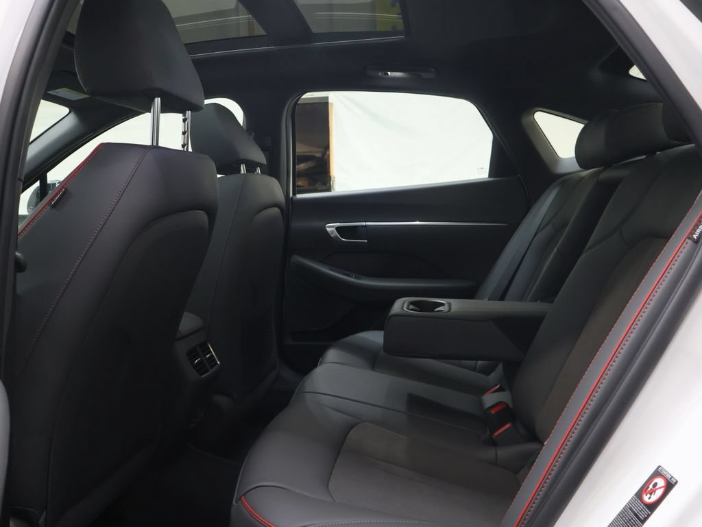 Used 2023 Hyundai Sonata SEL Plus FWD image 14