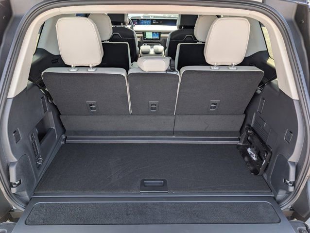 New 2026 Lincoln Navigator Reserve image 14