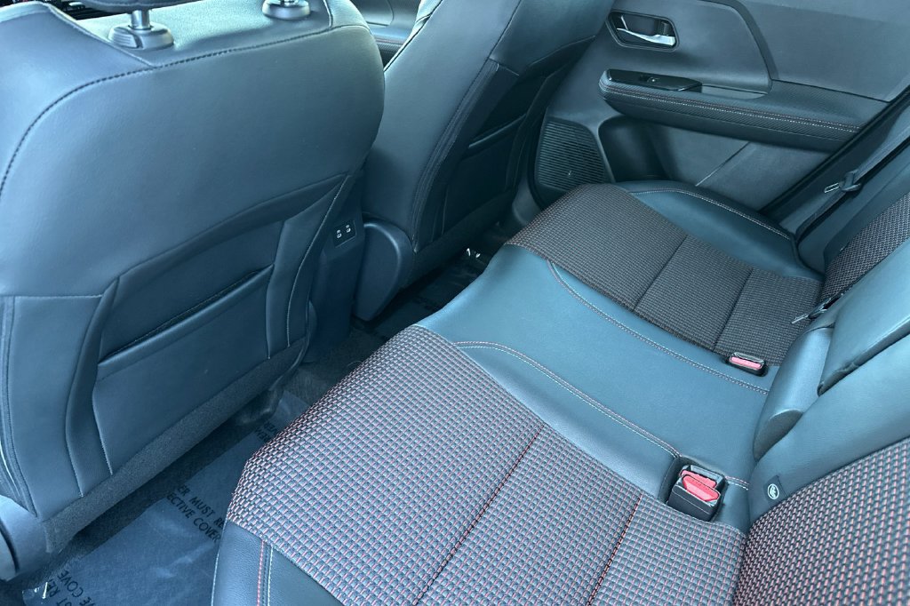 Certified 2025 Nissan Kicks SR FWD image 12