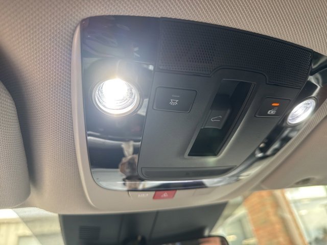 Used 2024 Kia Sorento S w/ Panoramic Sunroof Package image 8