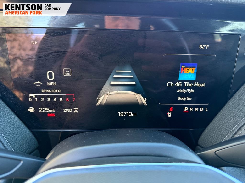 Used 2025 GMC Yukon XL Denali image 16