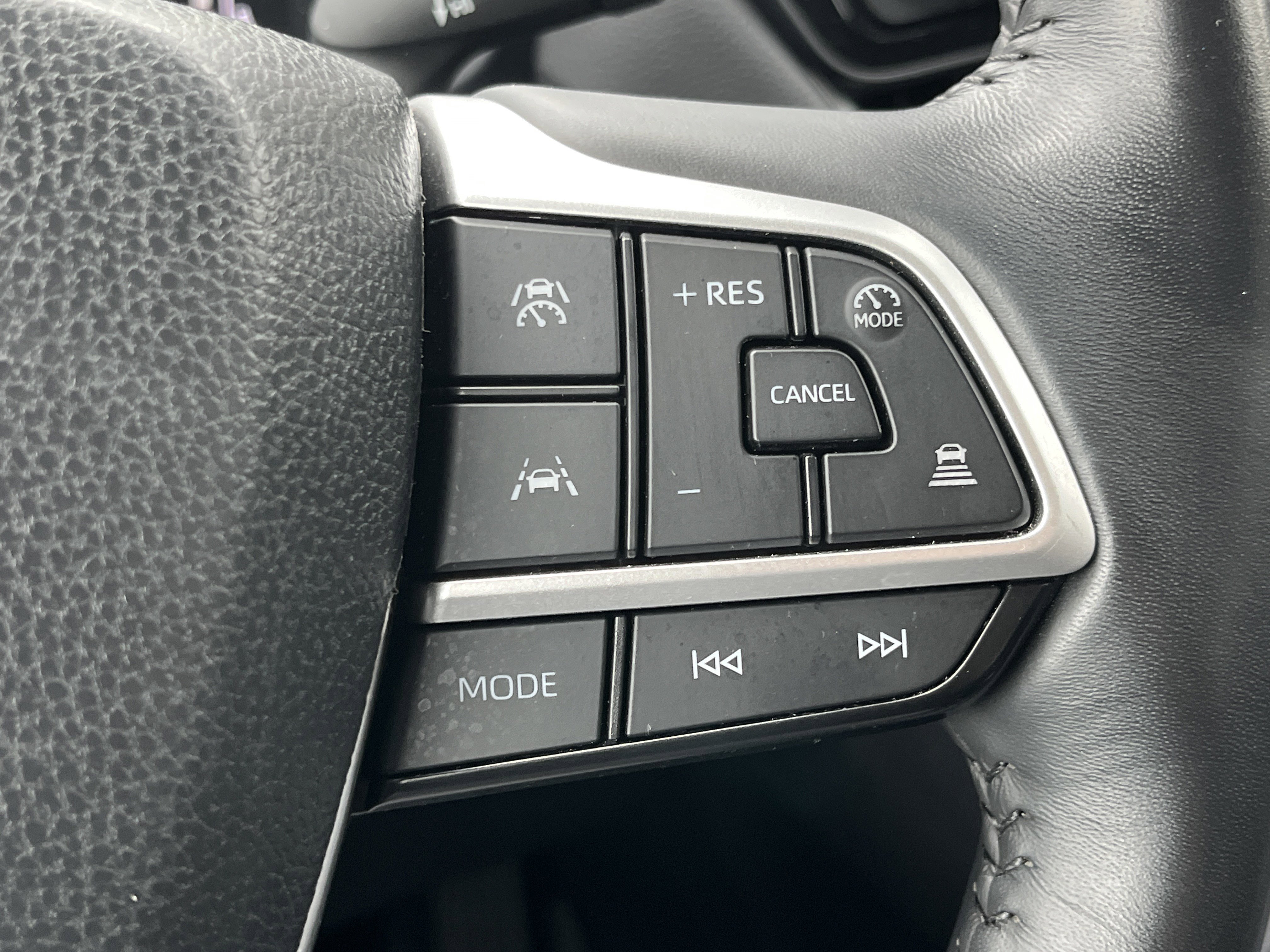 Used 2024 Toyota Grand Highlander XLE image 16