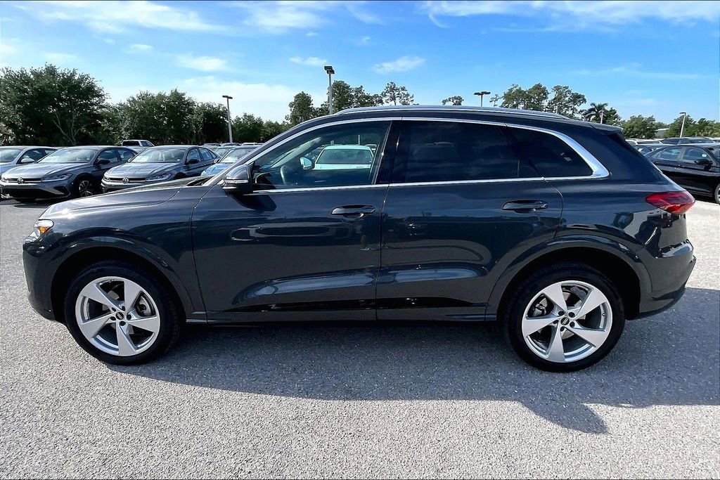 Certified 2025 Audi Q5 Premium Plus w/ Premium Plus image 8