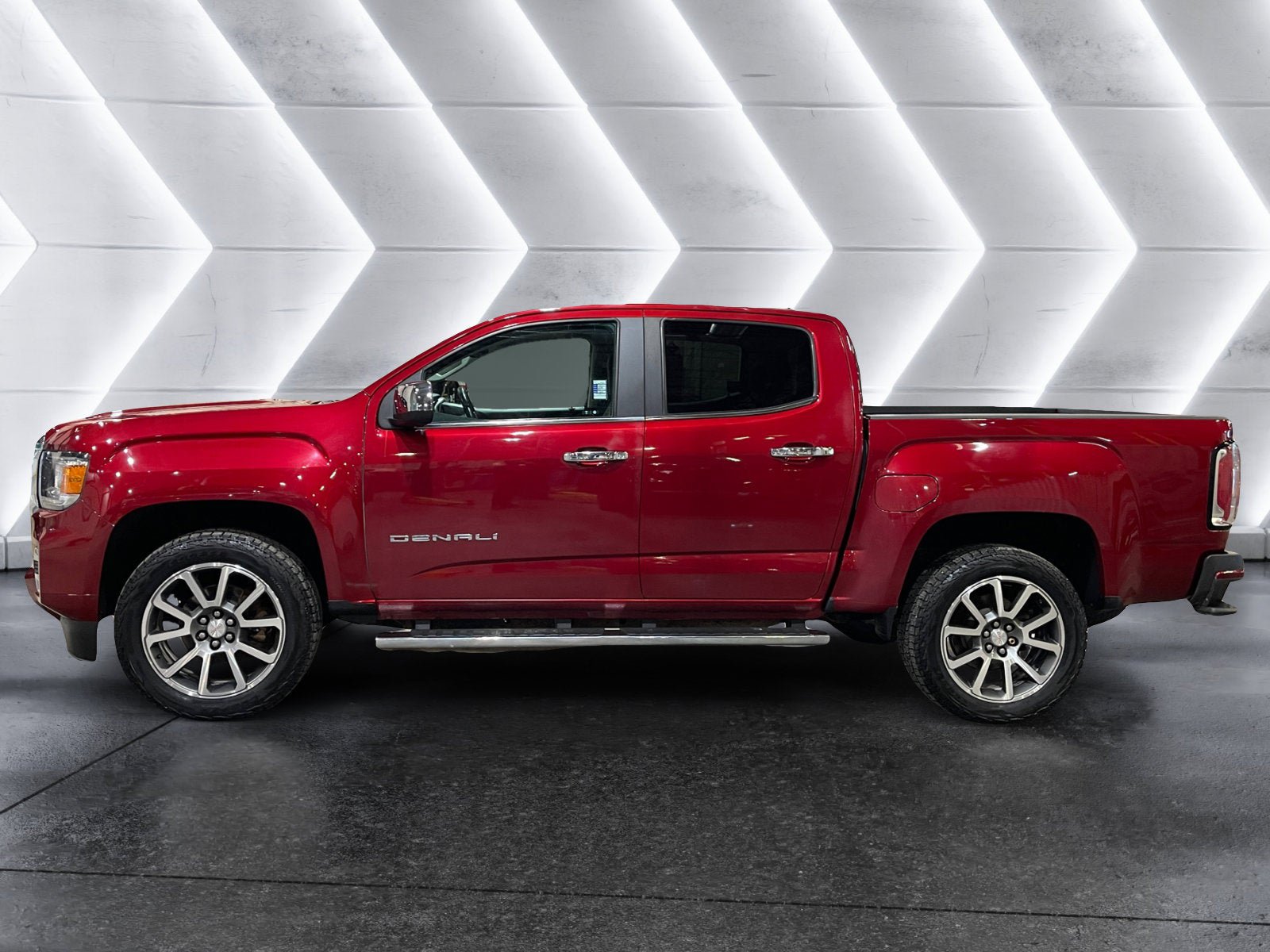 Used 2021 GMC Canyon Denali AWD/4WD image 3