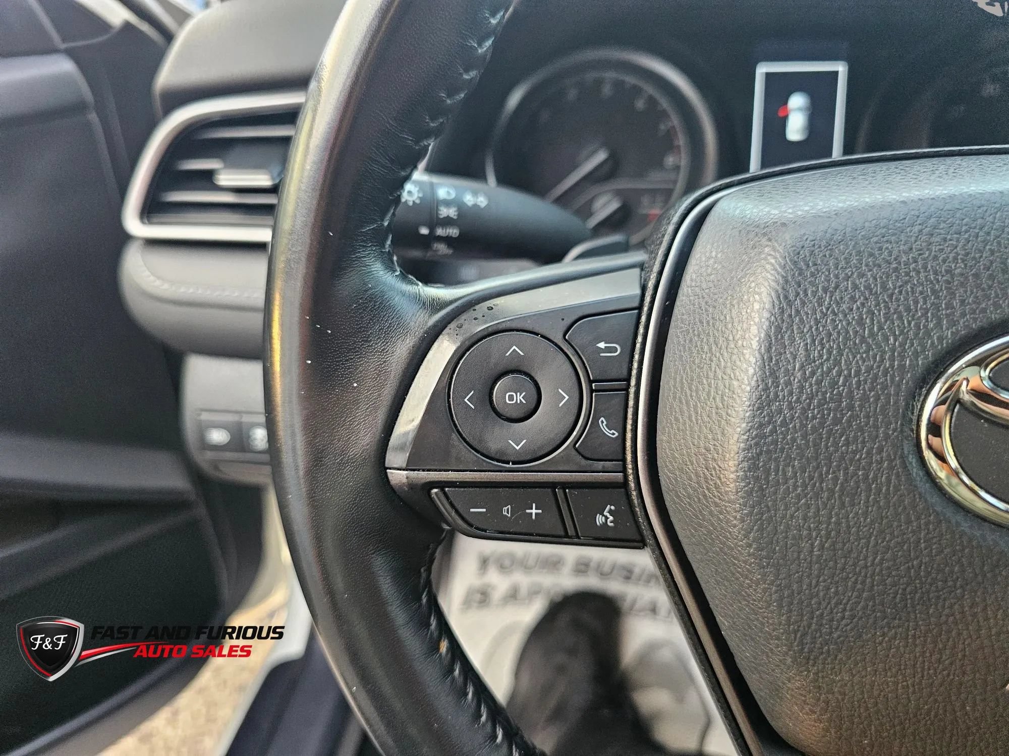 Used 2023 Toyota Camry SE FWD image 18