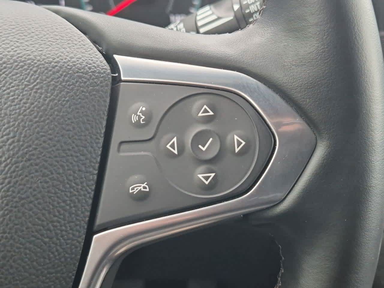 Used 2023 Chevrolet Traverse LT FWD image 26