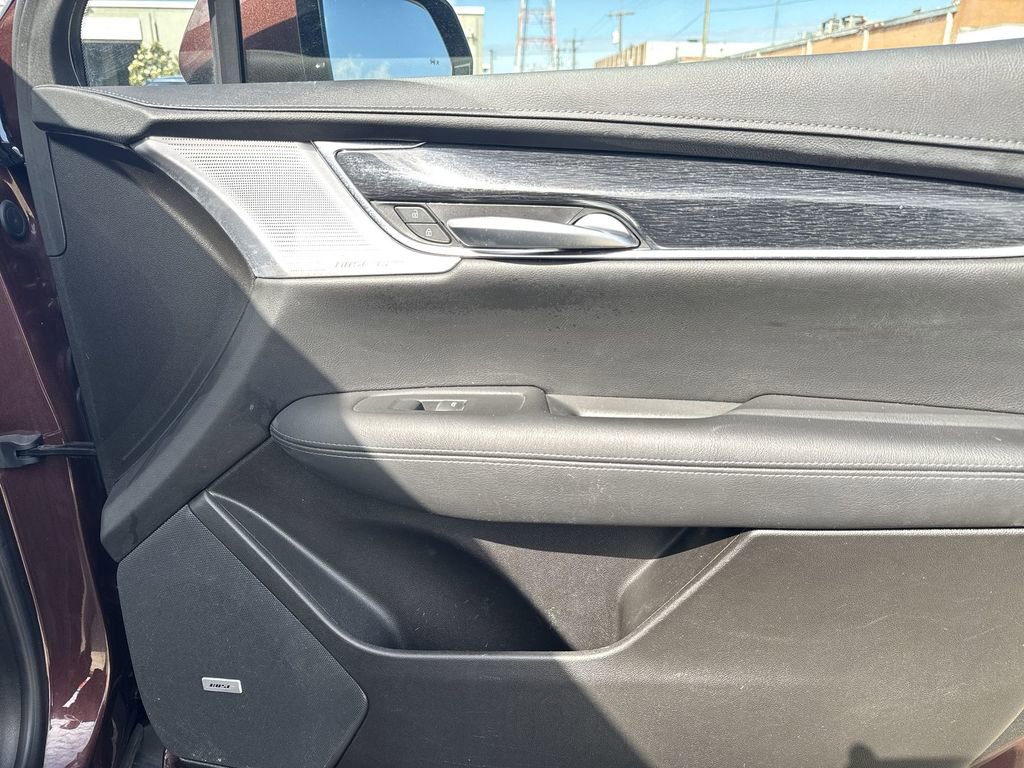 Used 2023 Cadillac XT5 Premium Luxury FWD image 32