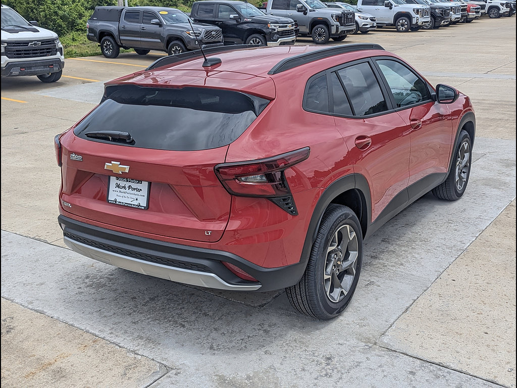 New 2026 Chevrolet Trax LT w/ LT Convenience Package FWD image 7
