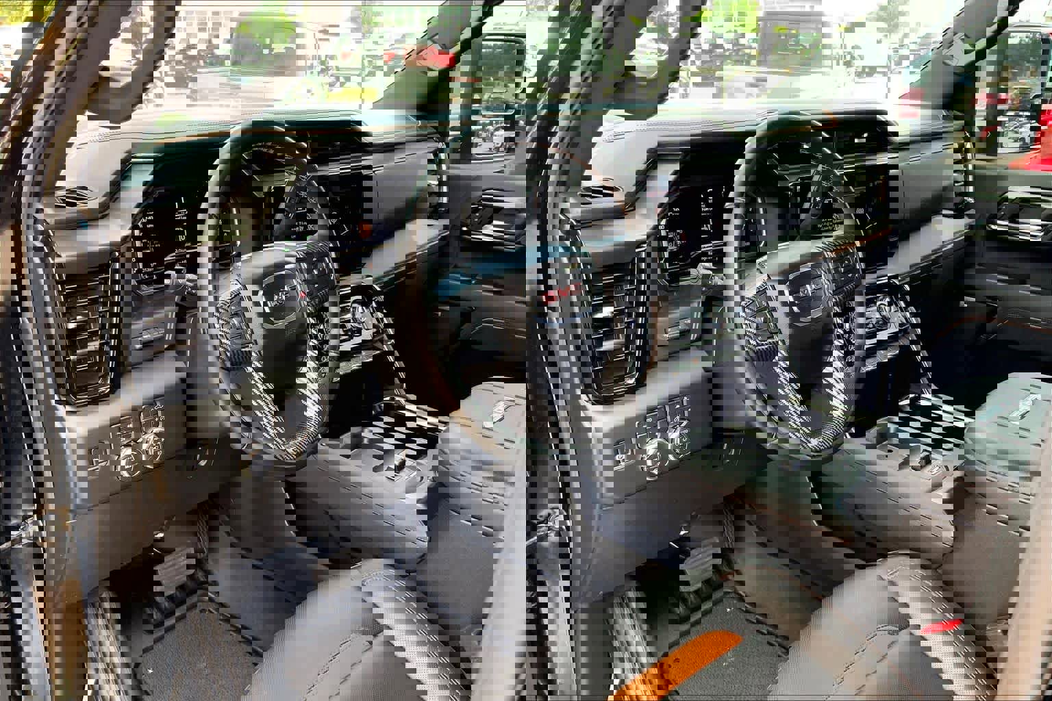 Used 2025 GMC Sierra 2500 AT4 w/ AT4 Premium Plus Package image 31