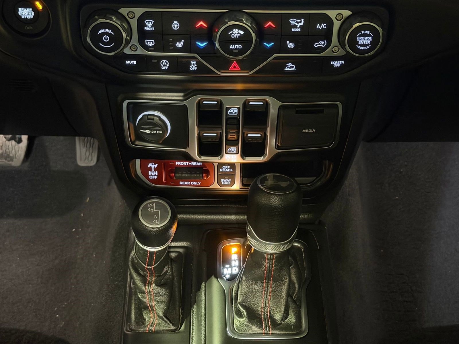 Used 2023 Jeep Wrangler Unlimited Rubicon w/ Xtreme 35 Tire Package image 26