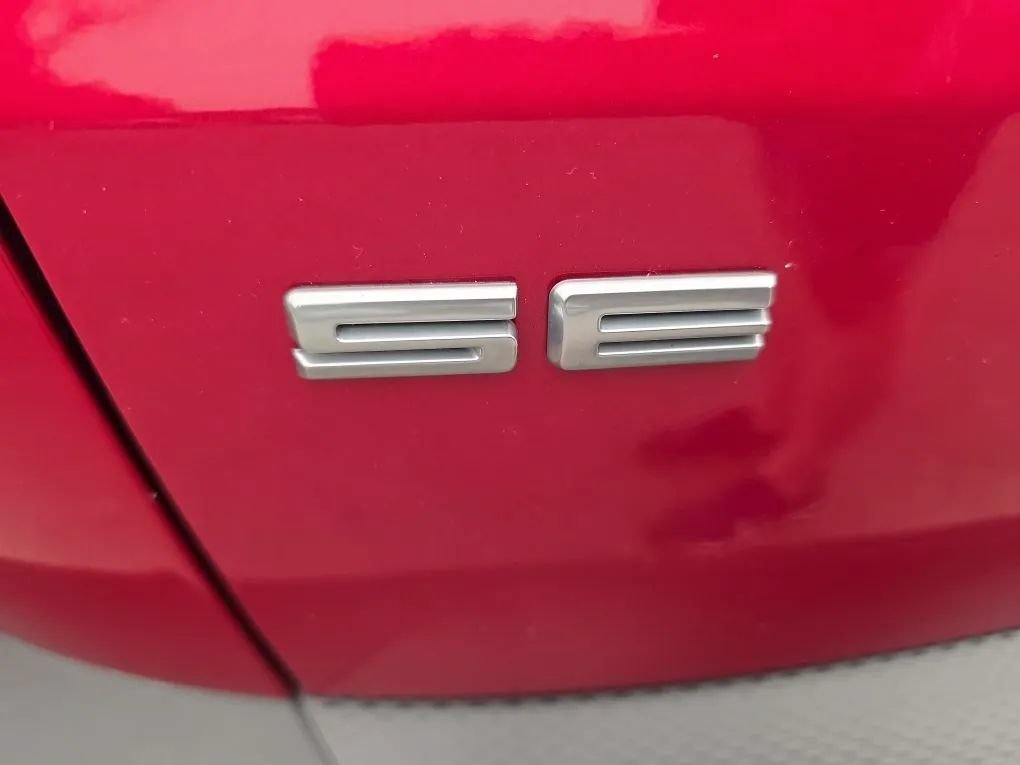 Used 2021 Ford Escape SE w/ Cold Weather Package AWD/4WD image 17
