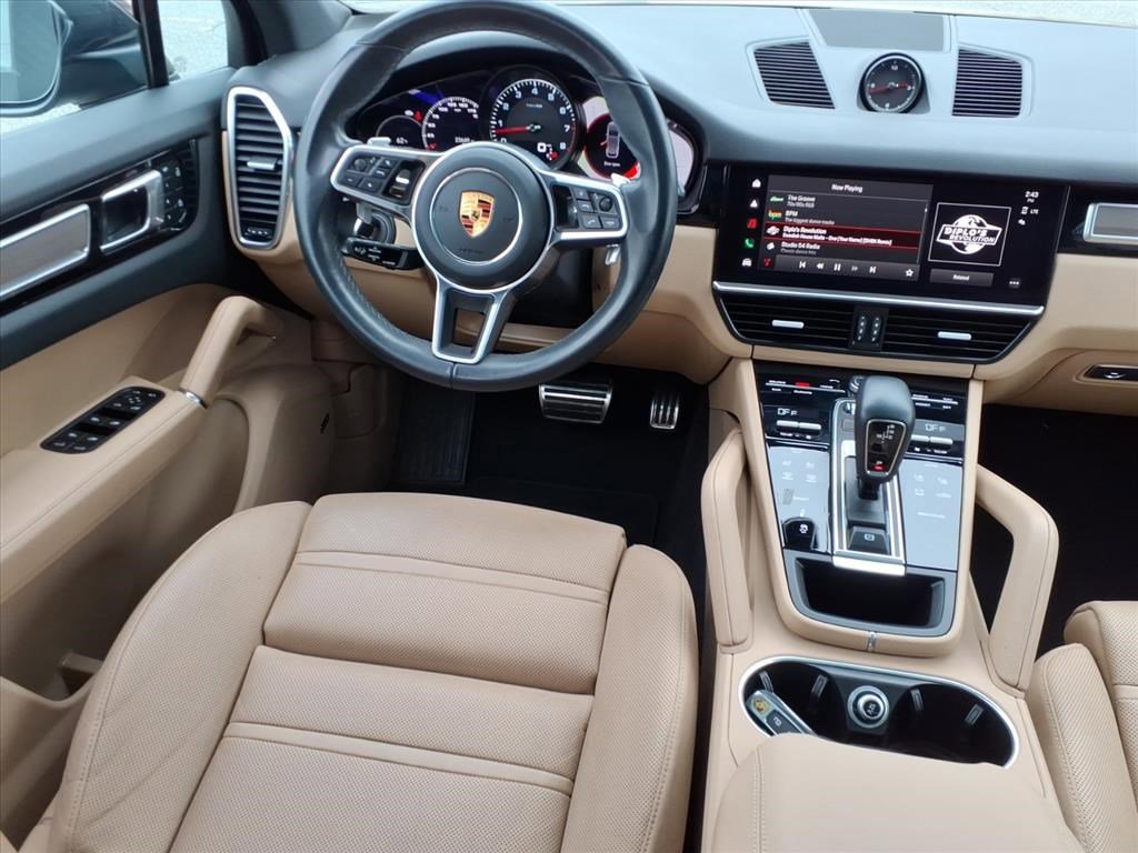 Used 2023 Porsche Cayenne S image 14