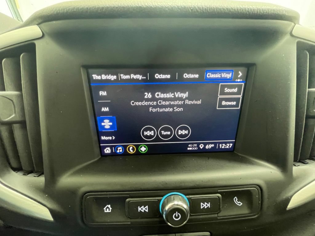 Used 2024 GMC Terrain SLE AWD/4WD image 21