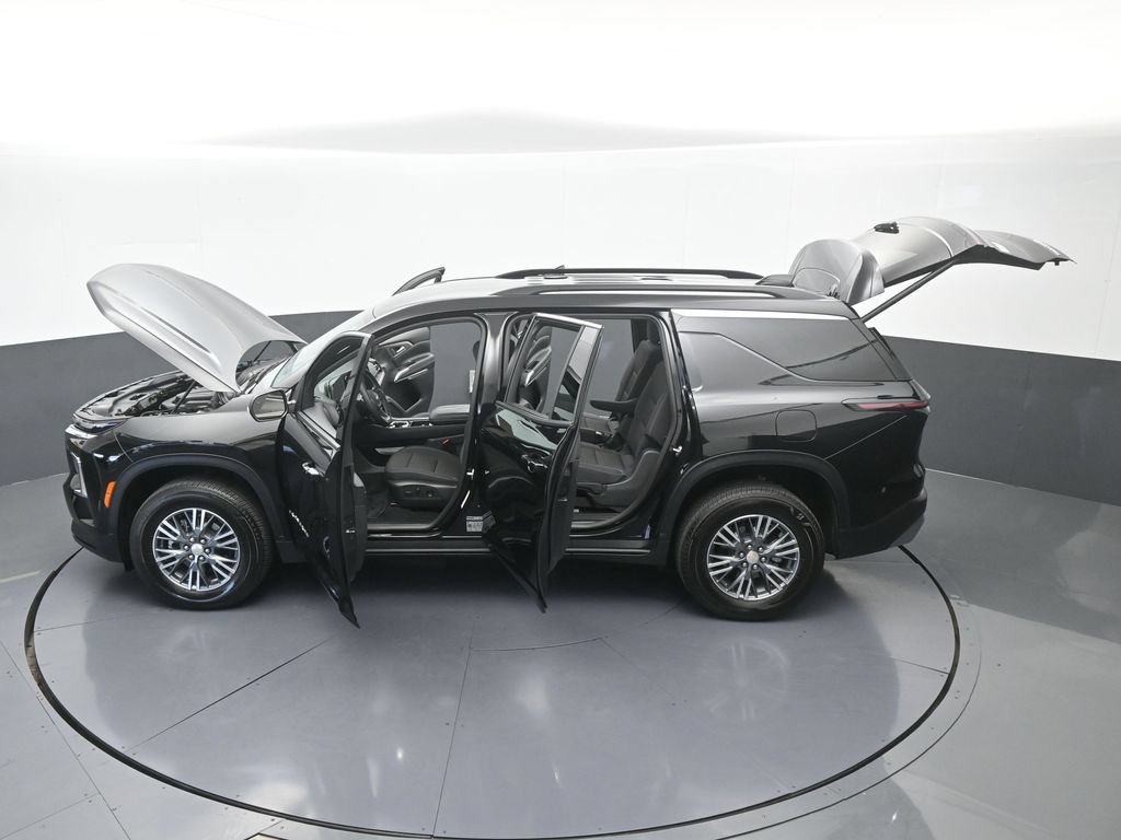 Used 2026 Chevrolet Traverse LT FWD image 65