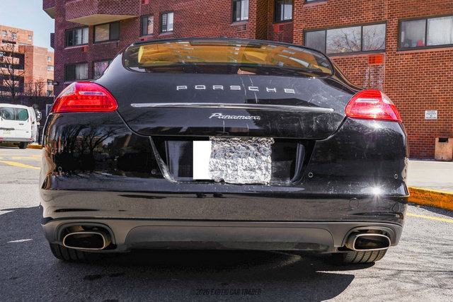 Used 2012 Porsche Panamera 4 image 7