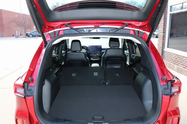 Used 2024 Ford Escape SE image 11