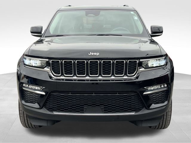 Used 2023 Jeep Grand Cherokee Limited image 2