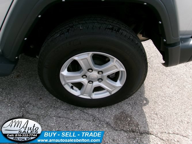 Used 2022 Jeep Wrangler Unlimited Sport AWD/4WD image 23