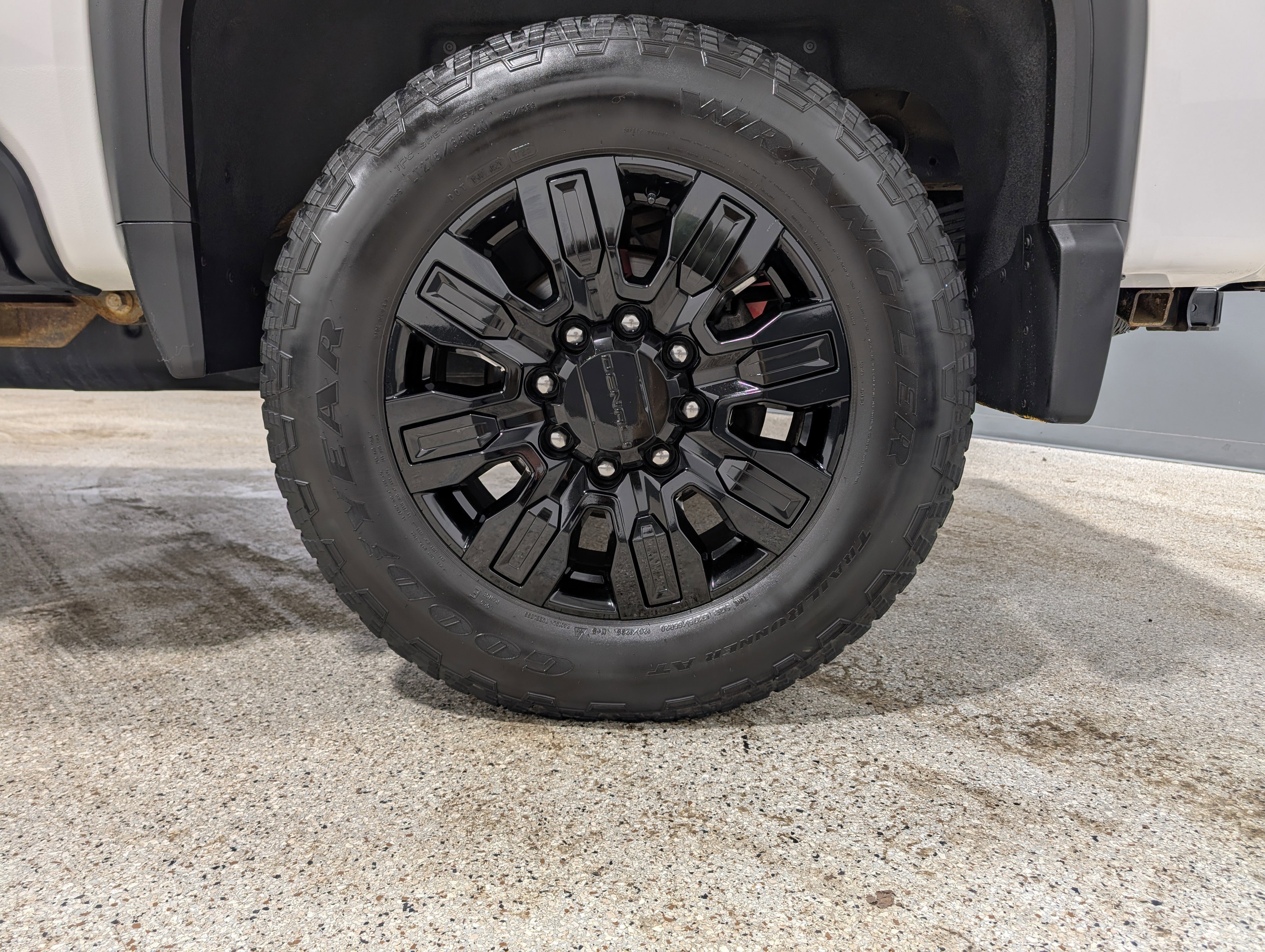 Used 2024 GMC Sierra 2500 Denali Ultimate AWD/4WD image 13